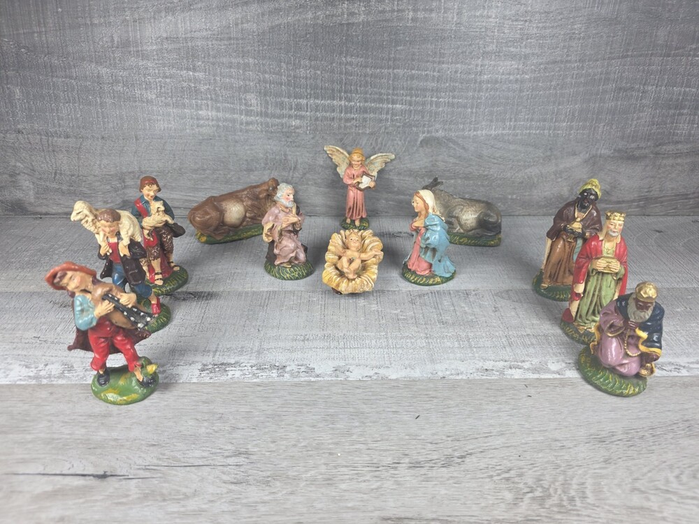 Vintage Christmas Nativity Paper Mache Lot Hand Painted Italy 12 Pcs Creche b207